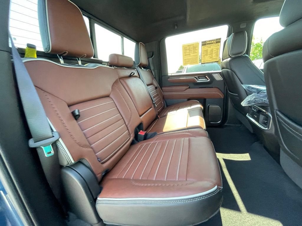 2024 GMC Sierra 3500 HD Denali Ultimate DRW