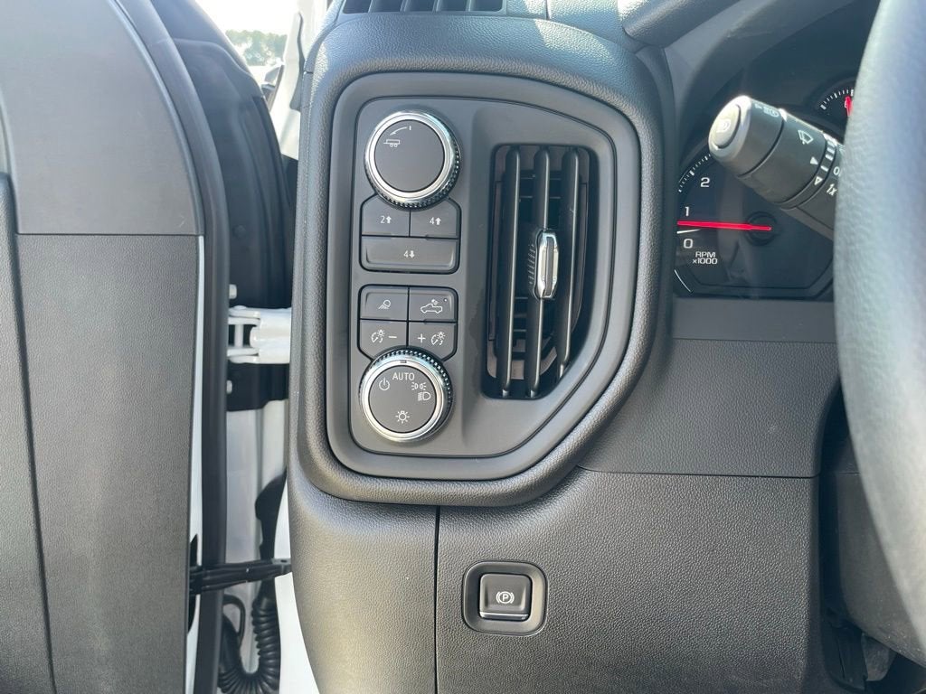 2025 GMC Sierra 2500 HD Pro