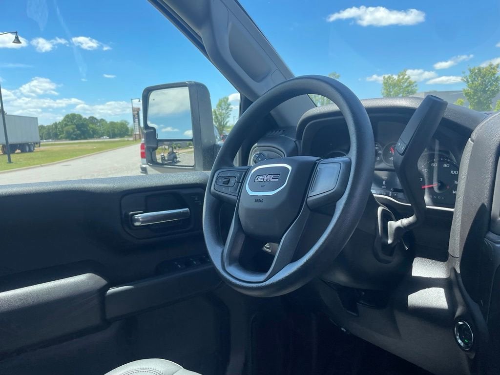2025 GMC Sierra 2500 HD Pro