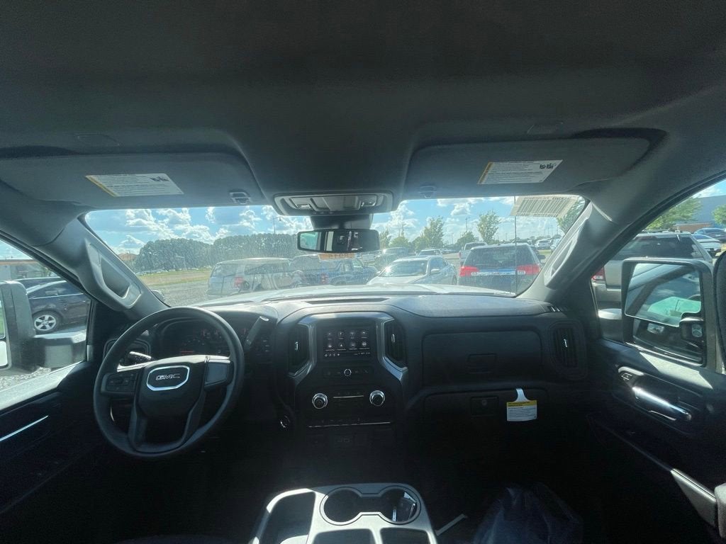 2025 GMC Sierra 2500 HD Pro