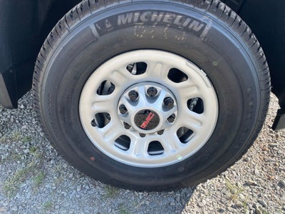 2025 GMC Sierra 2500 HD Pro