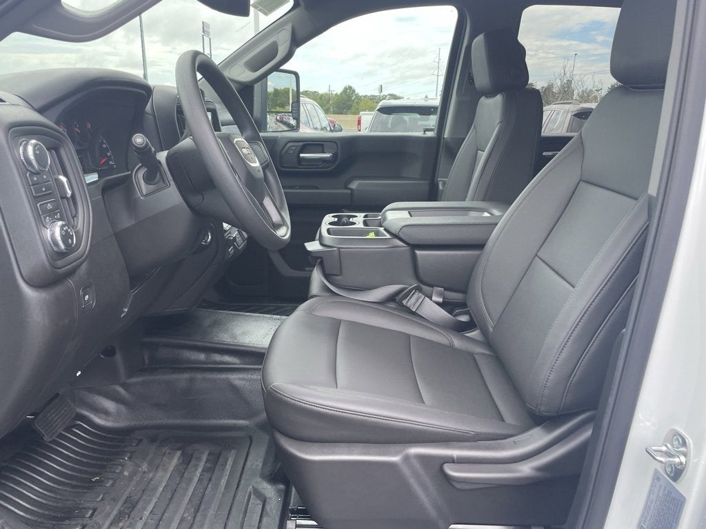 2025 GMC Sierra 2500 HD Pro