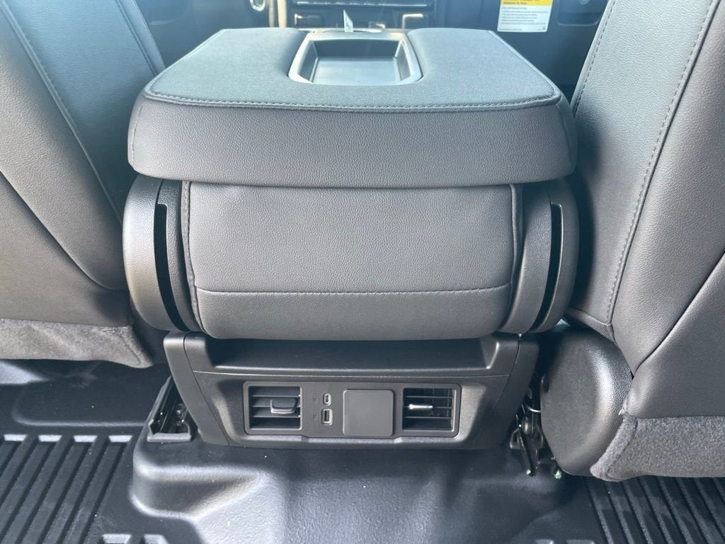 2025 GMC Sierra 2500 HD Pro