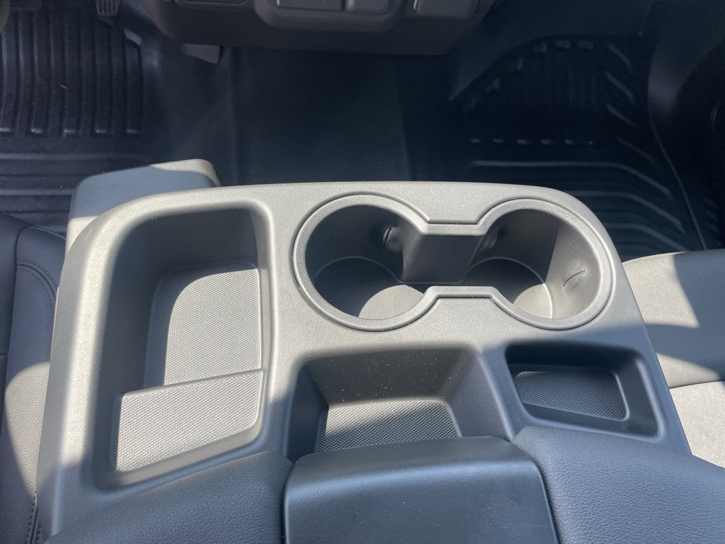 2025 GMC Sierra 2500 HD Pro