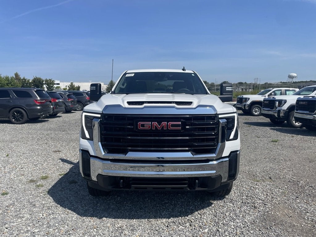 2025 GMC Sierra 2500 HD Pro
