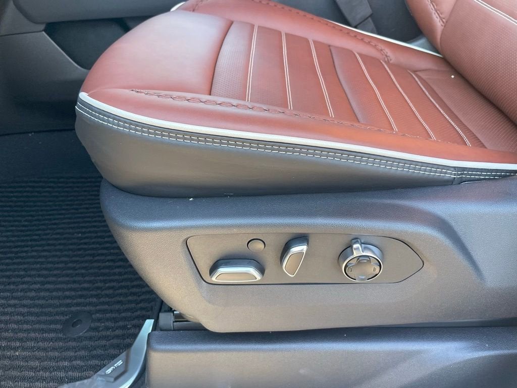 2026 GMC Sierra 3500 HD Denali Ultimate DRW