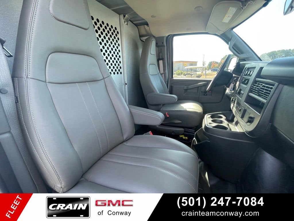 2025 GMC Savana Cargo 2500 Work Van
