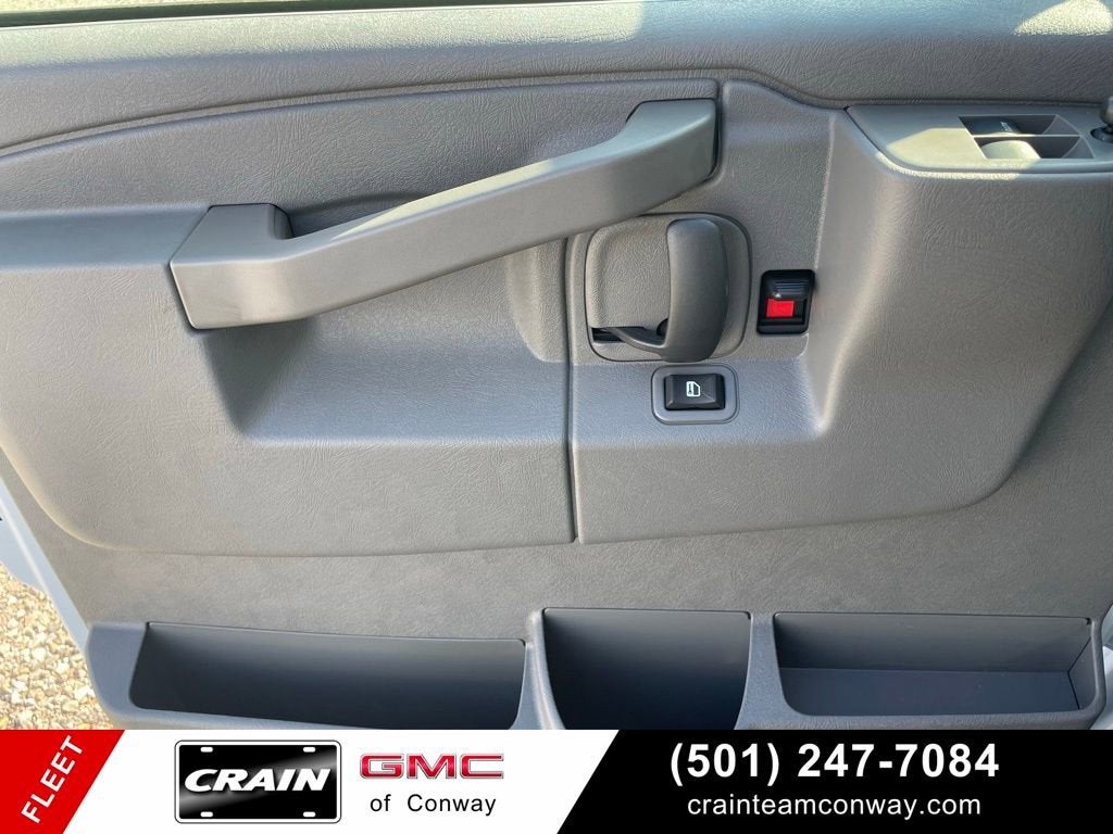 2025 GMC Savana Cargo 2500 Work Van