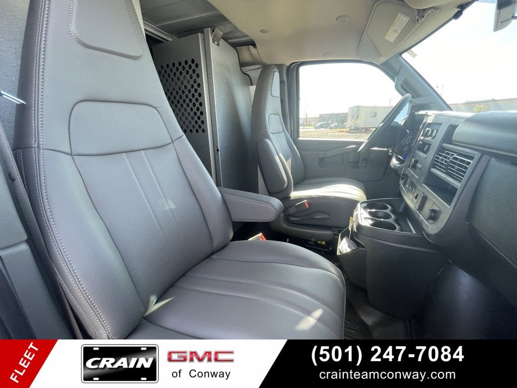 2025 GMC Savana Cargo 2500 Work Van