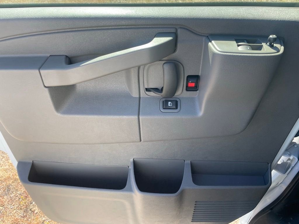 2025 GMC Savana Cargo 2500 Work Van