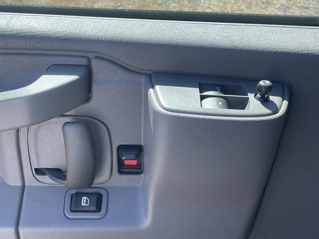 2025 GMC Savana Cargo 2500 Work Van