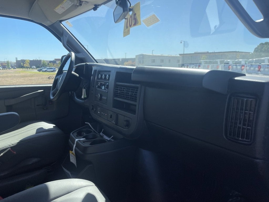 2025 GMC Savana Cargo 2500 Work Van