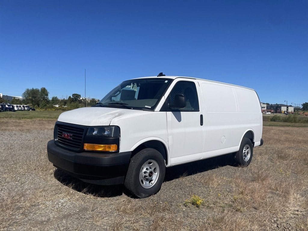 2025 GMC Savana Cargo 2500 Work Van