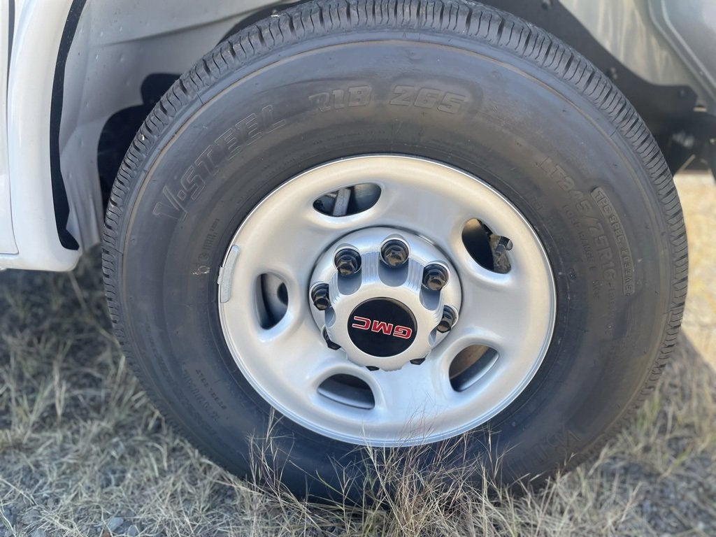 2025 GMC Savana Cargo 2500 Work Van