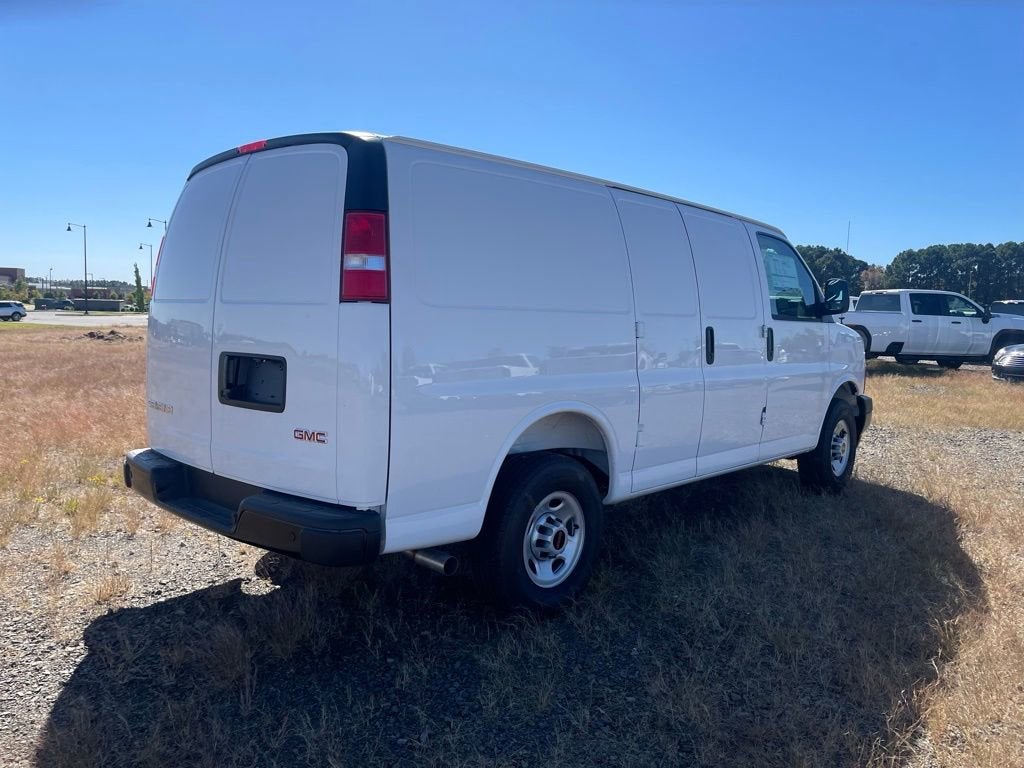 2025 GMC Savana Cargo 2500 Work Van