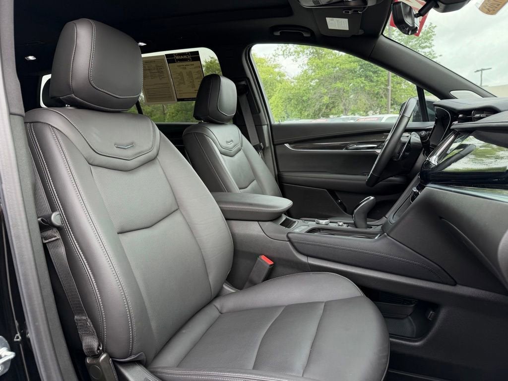 2025 Cadillac XT6 Sport