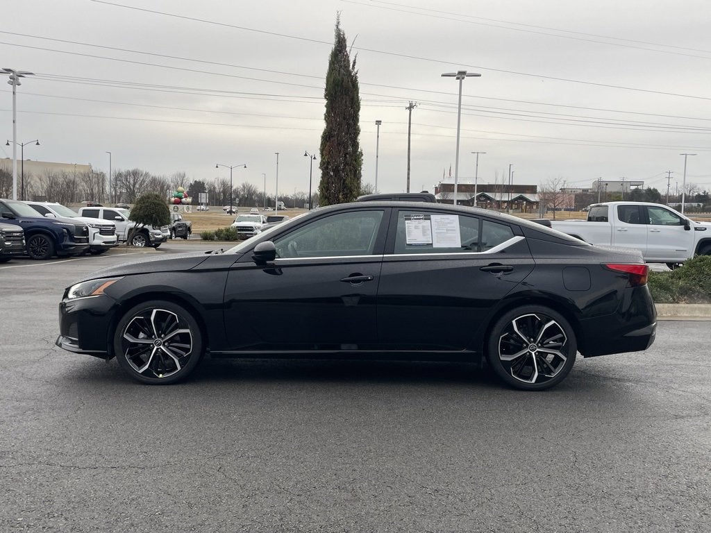 2025 Nissan Altima SR