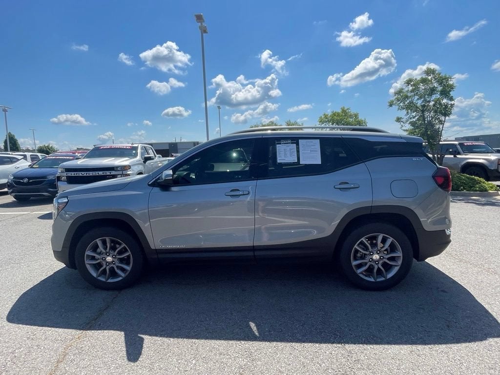 2023 GMC Terrain SLT