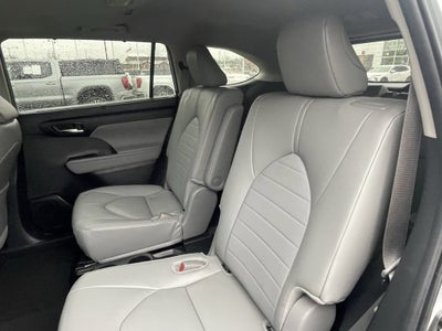 2024 Toyota Highlander XLE