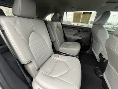 2024 Toyota Highlander XLE