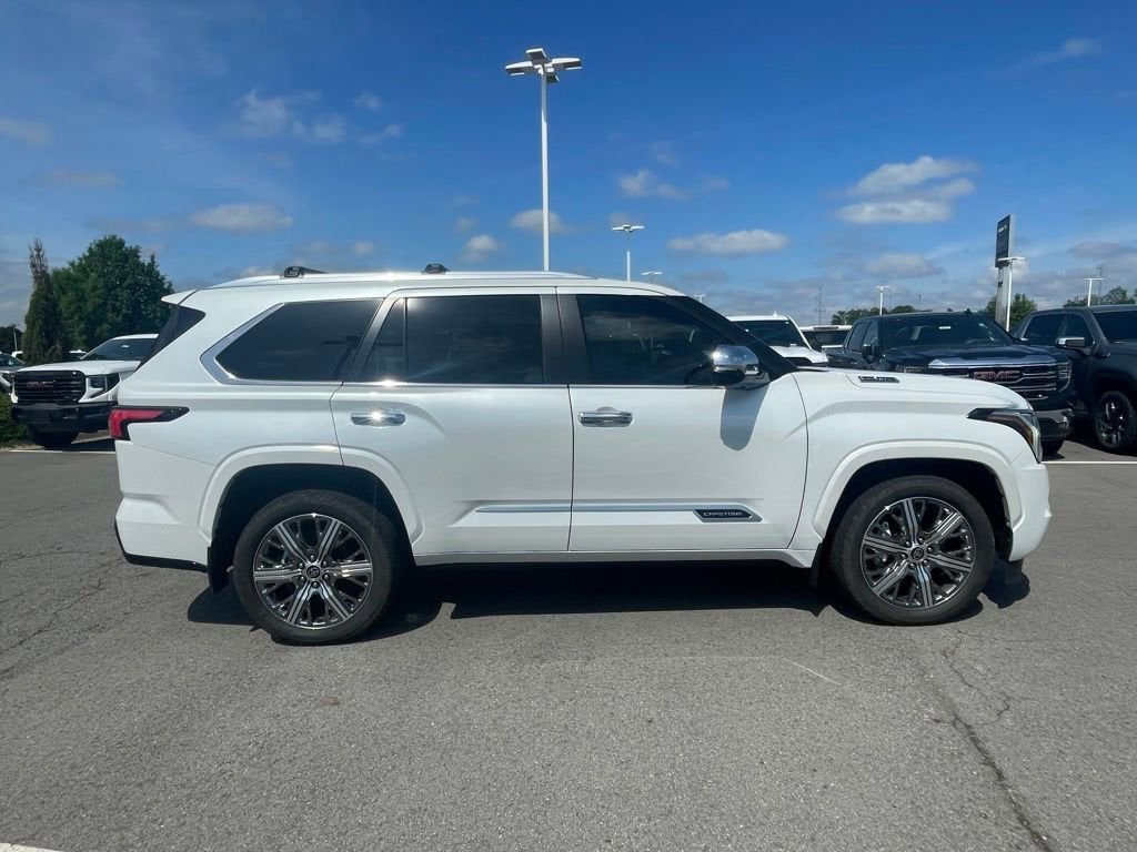 2024 Toyota Sequoia SR5