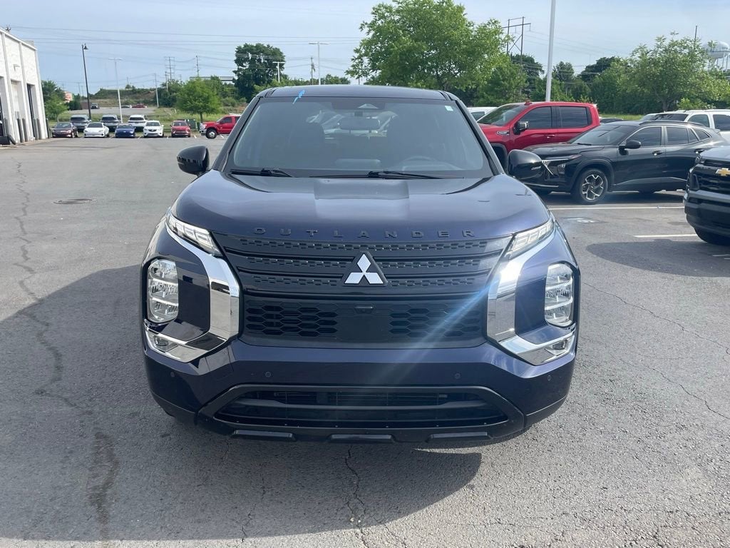 2022 Mitsubishi Outlander SE