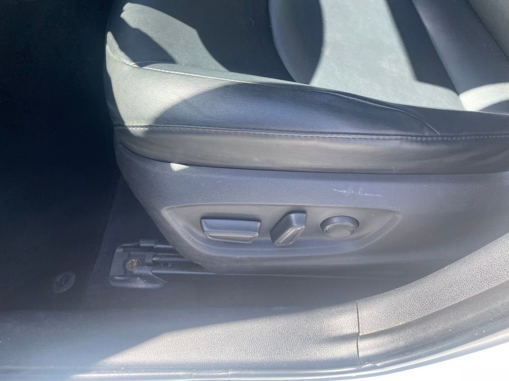 2021 Toyota Prius L Eco