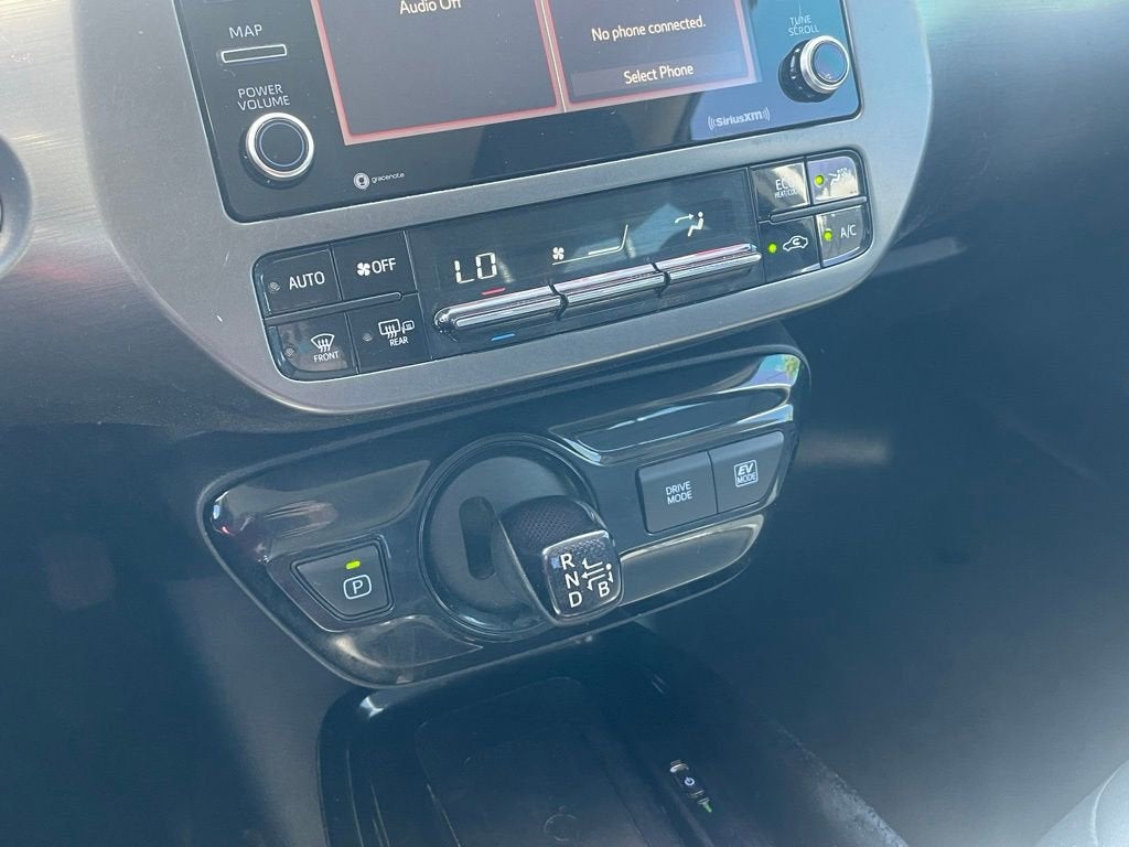 2021 Toyota Prius L Eco