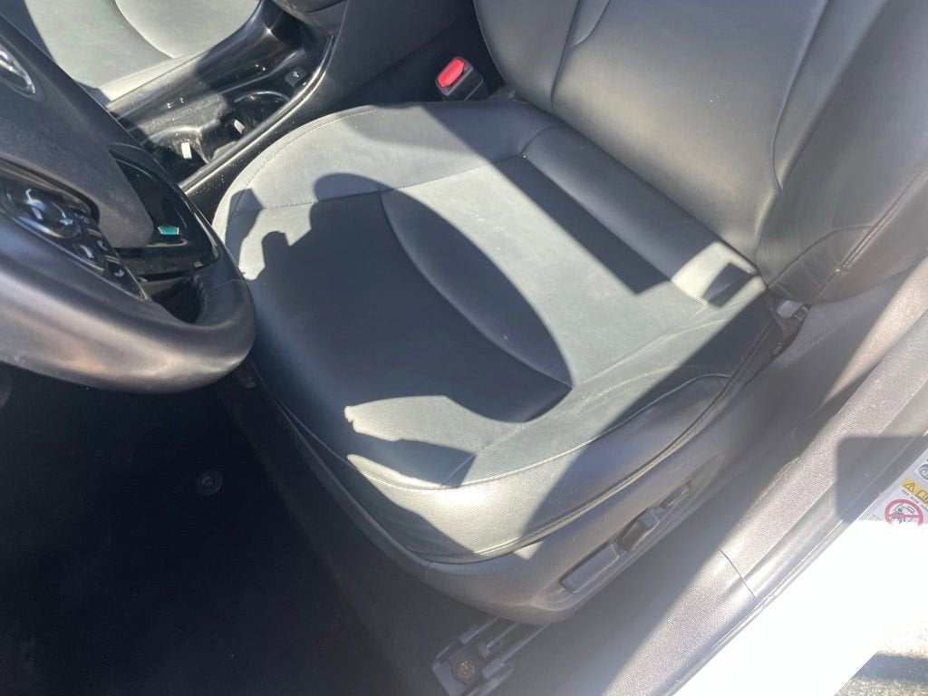 2021 Toyota Prius L Eco