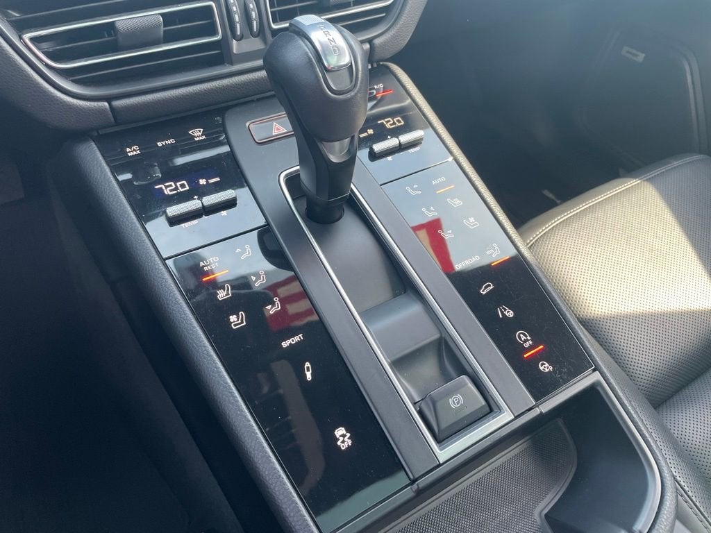 2022 Porsche Macan S